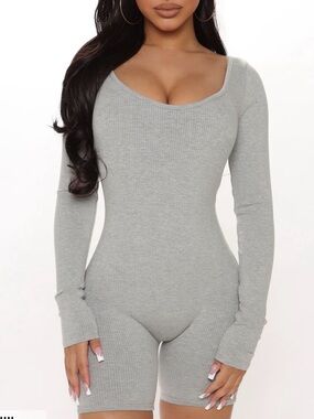 Fashion Nova Heather Grey Long Sleeve Ribbed Bodysuit Romper